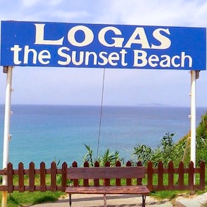 Пляж Перуладес (Loggas beach)