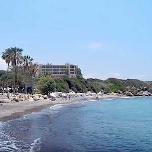 Пляж Корал (Coral Bay) в Пафосе